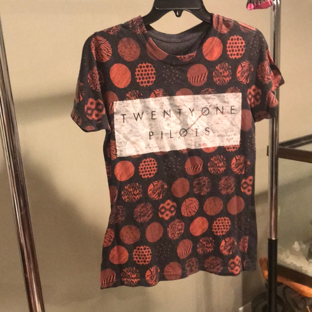 Twenty one pilots shirt